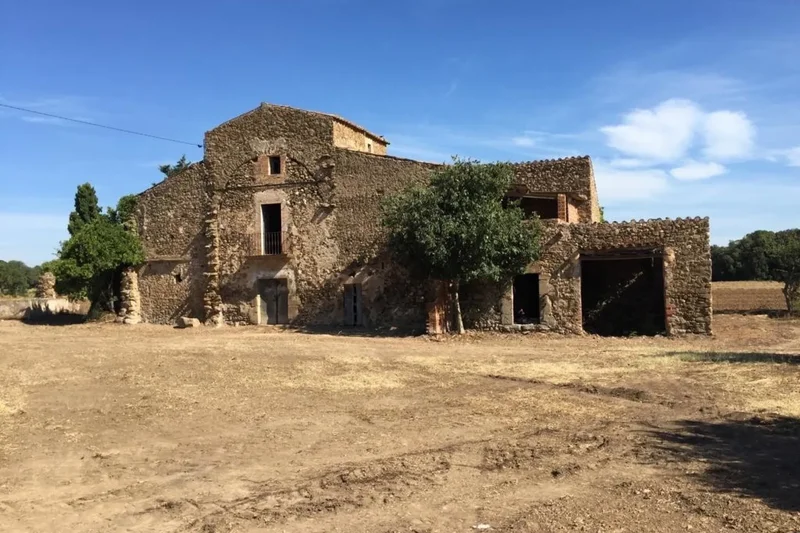Historic Catalan Farmhouse With Expansion Potential In Casavells