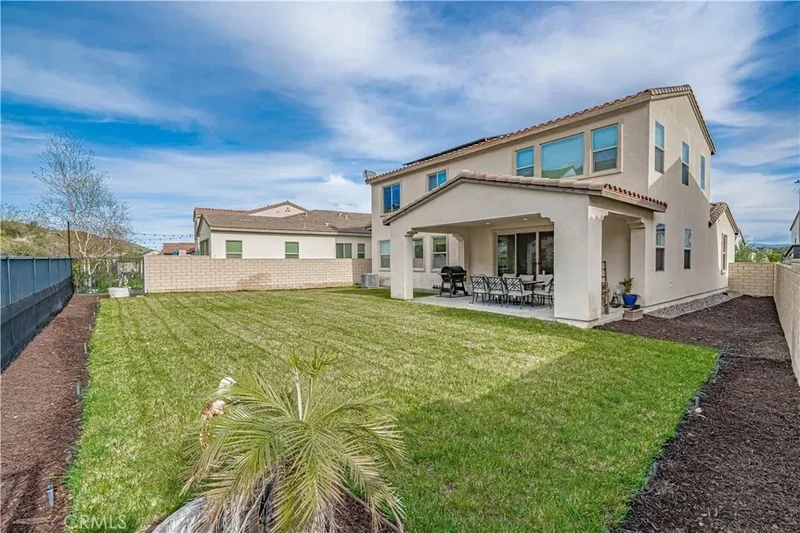 18642 Cedar Crest Drive, Santa Clarita, California, United States. - Photo 43