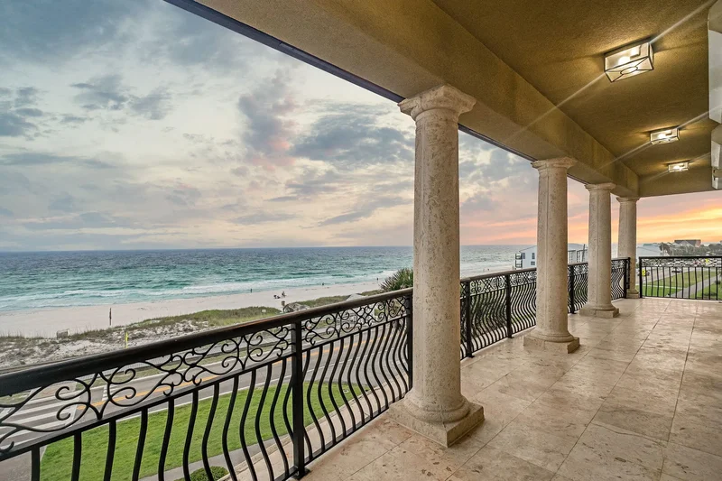 Miramar Beach, Florida, United States. - Photo 79