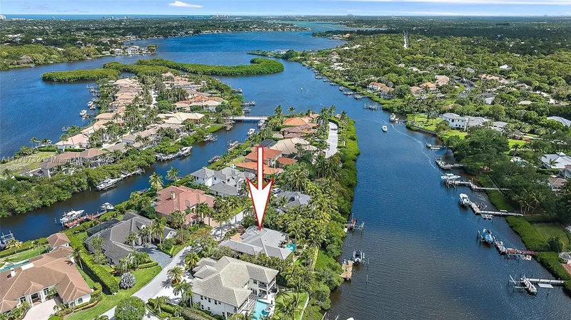 19028 SE Windward Island Ln, Jupiter, Florida, United States. - Photo 38