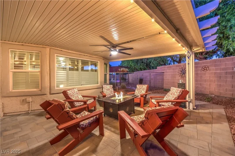 2699 Ivoryhill Street, Las Vegas, Nevada, United States. - Photo 14