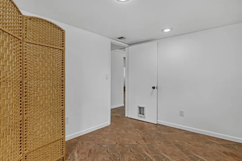 852 Palo Verde Court, Haverhill, FL 33415, West Palm Beach, Florida, United States. - Photo 40