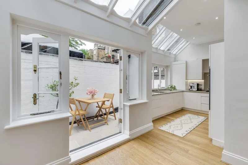 Belgrave Gardens, St John's Wood, London, NW8 0RB, London, United Kingdom. - Photo 6
