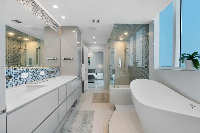 3801 Collins Ave 703, Miami Beach, Florida, United States. - Photo 16