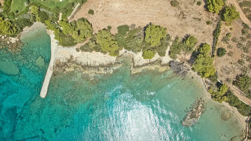 Plot only 1 meter from the beach