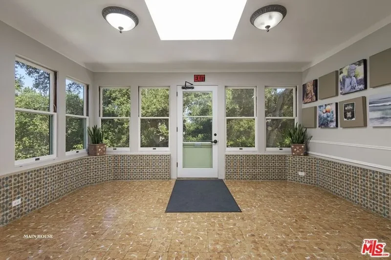 249 Lambert Road, Carpinteria, California, United States. - Photo 23