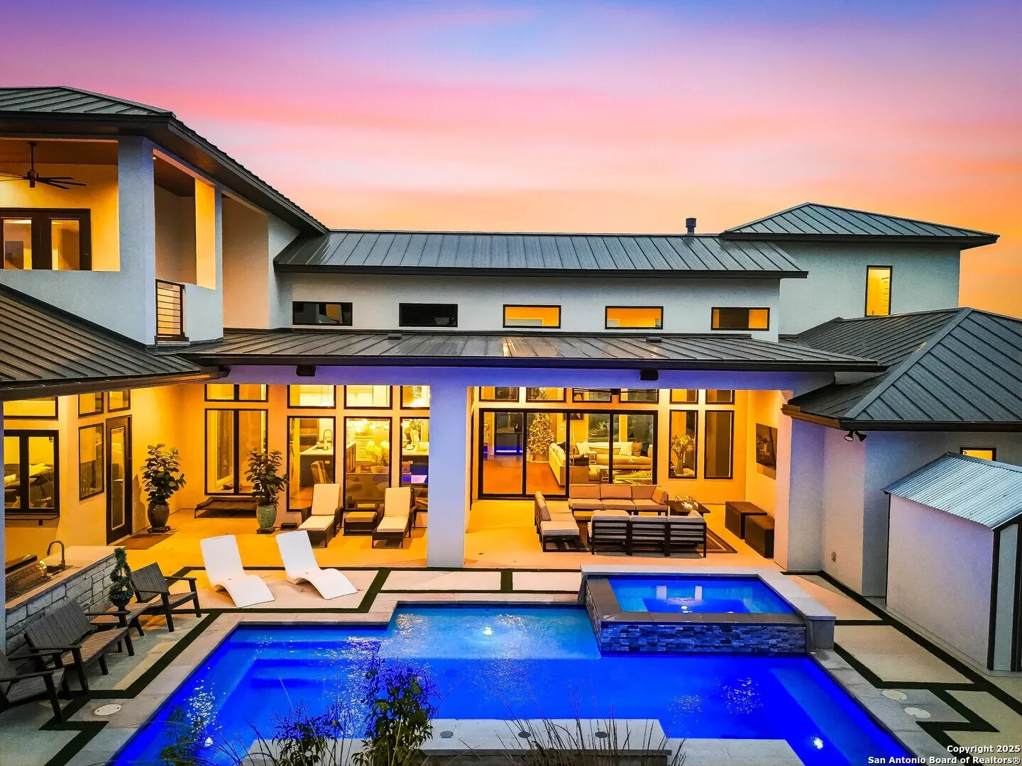 Exterior photo 11