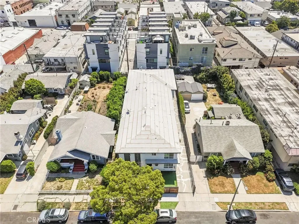 1026 N Hudson, Los Angeles, California, United States. - Photo 9