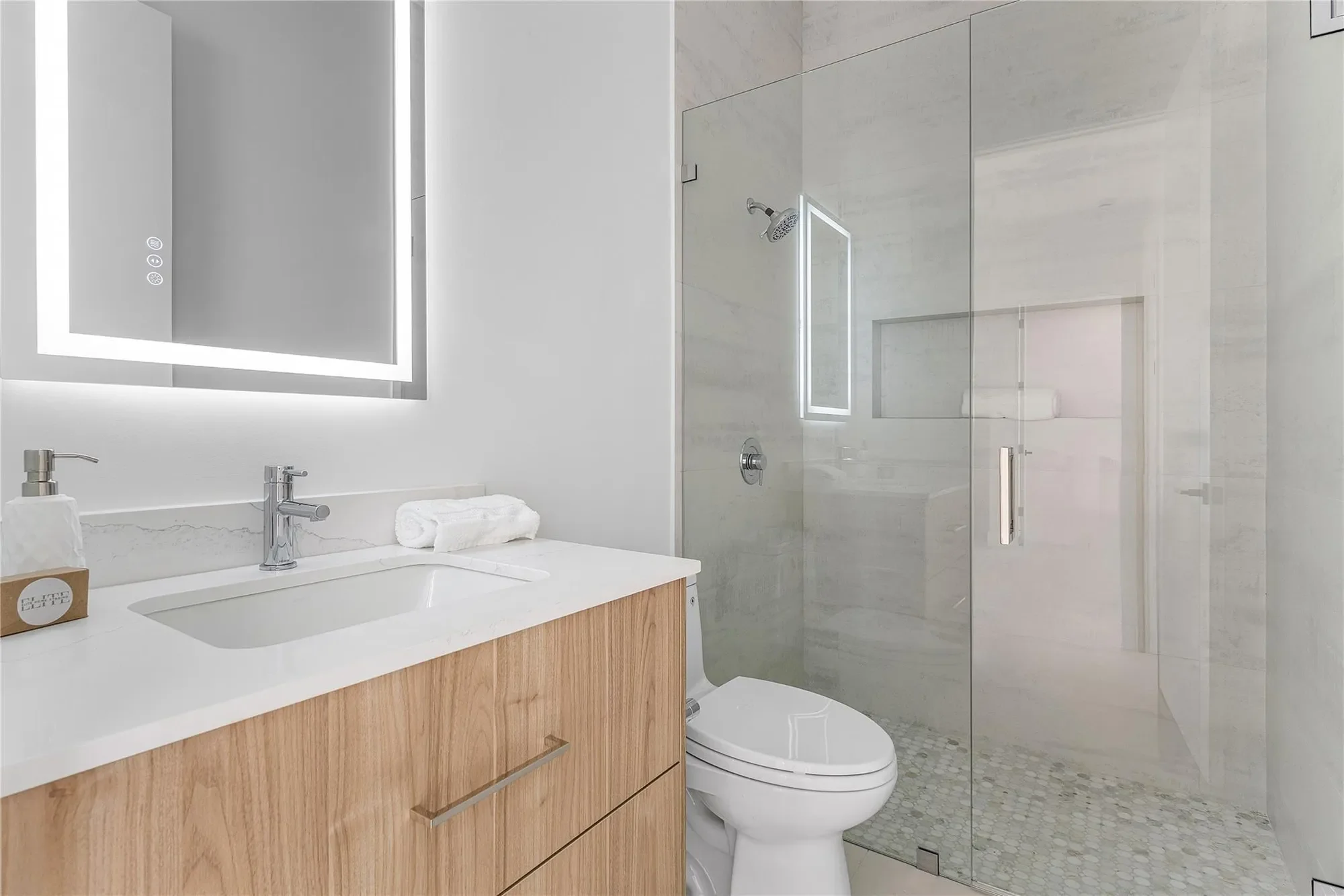 171 SE 4th Ct, Pompano Beach, Florida, United States. - Photo 19