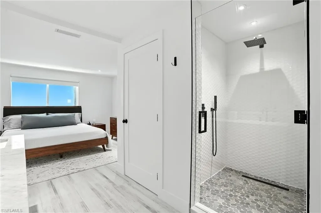 Gallery photo 3