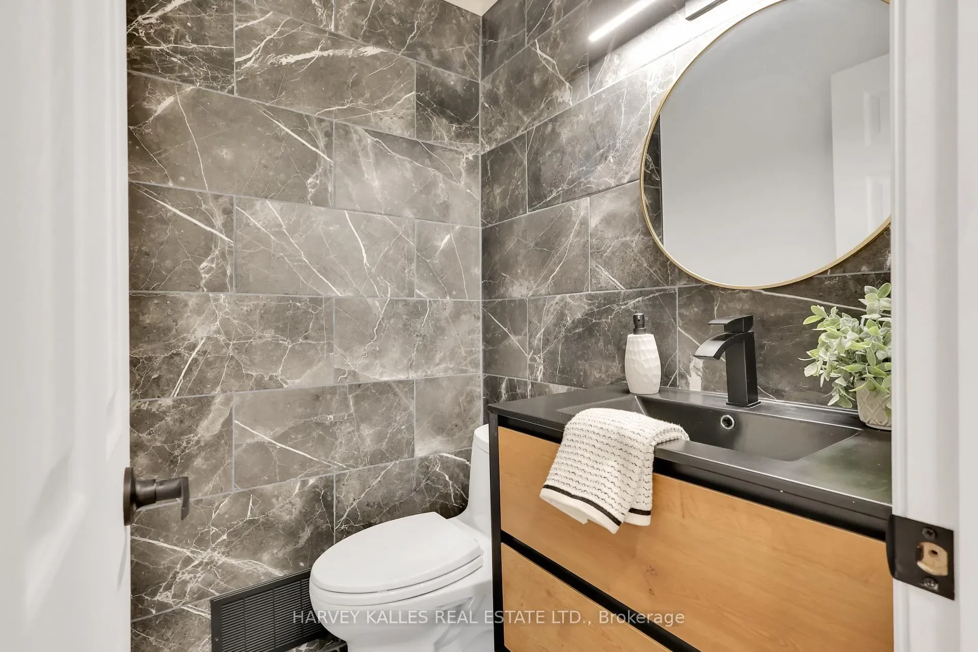 Gallery photo 2