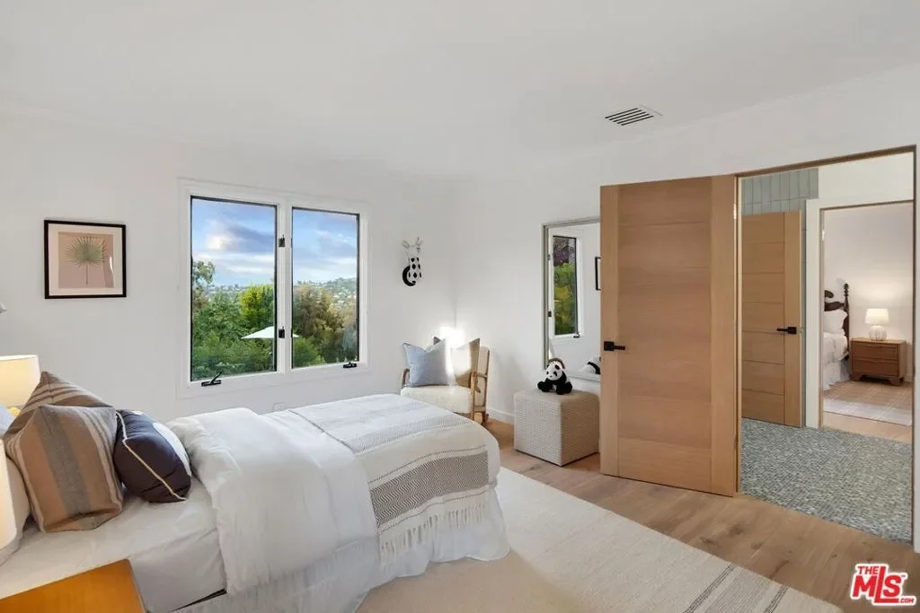 4050 Clarinda Drive, Los Angeles, California, United States. - Photo 28