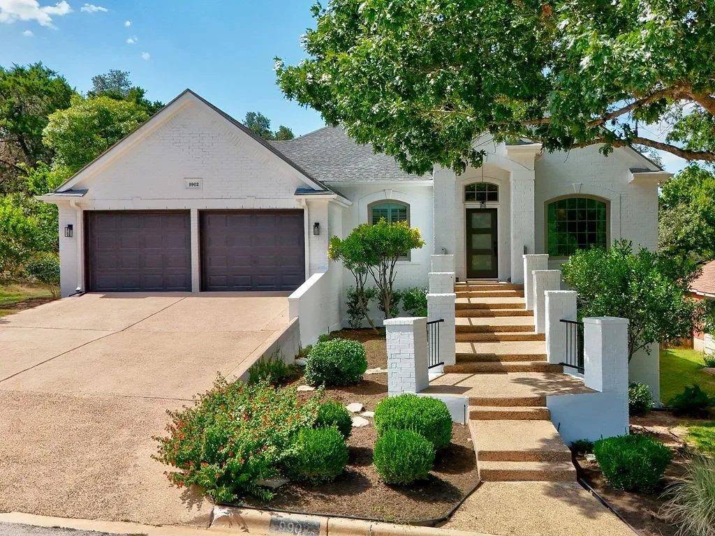 9902 Scenic Bluff DR, Austin, Texas, United States. - Photo 8