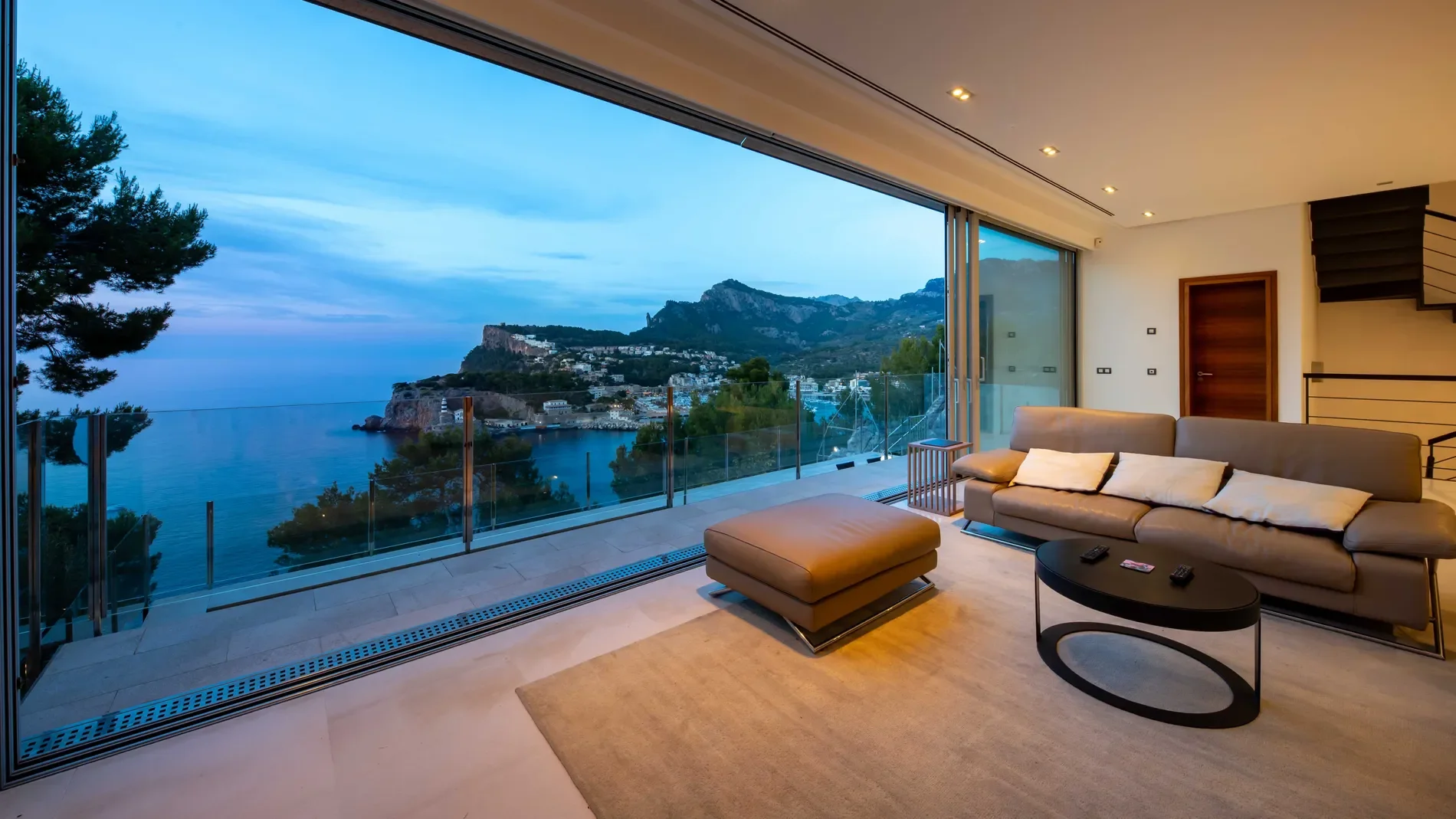 Puerto de Sóller, Mallorca, Puerto de Sóller, Soller, Balearic Islands, Spain. - Photo 35