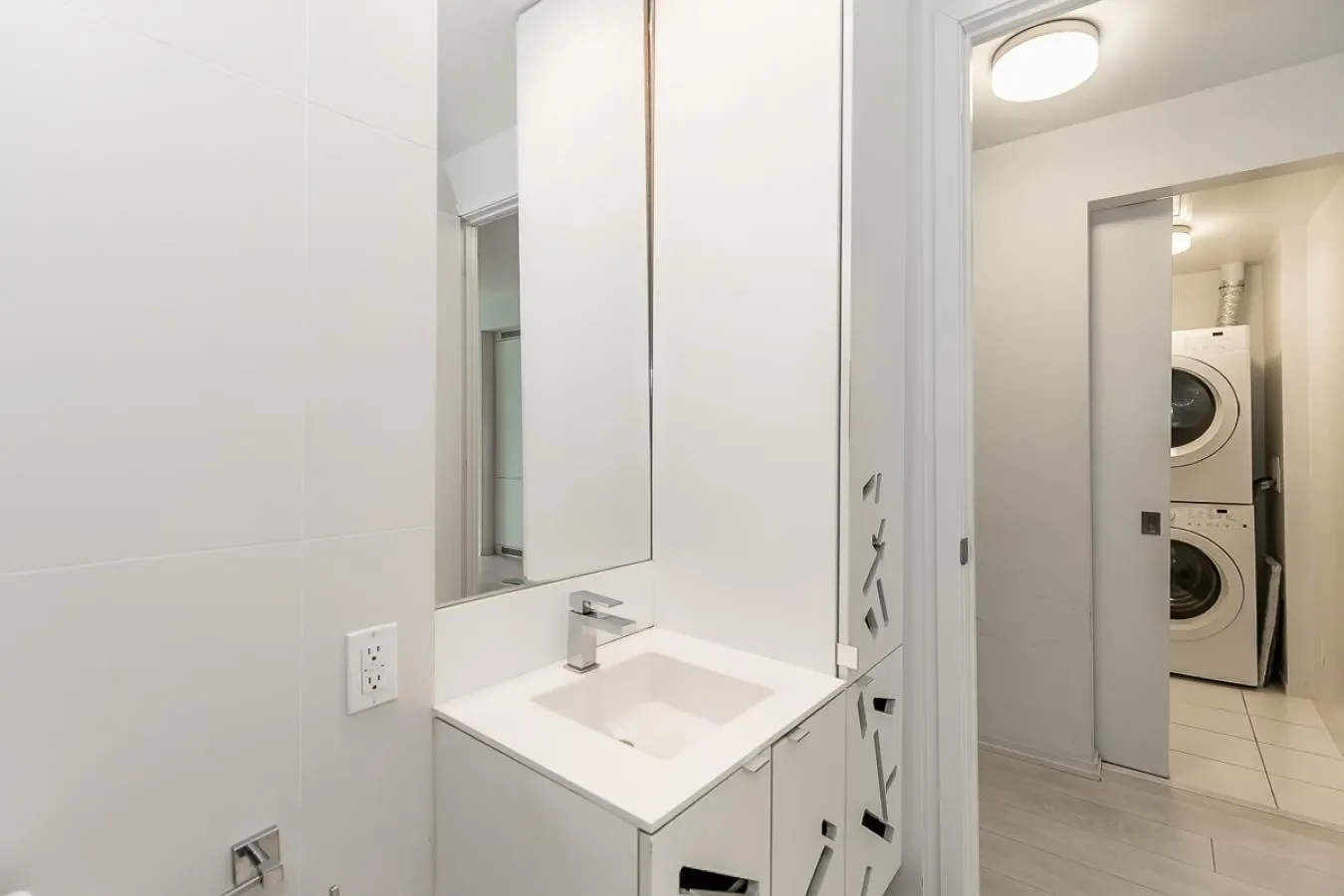 125 Peter Street, Toronto, Ontario, Canada. - Photo 1