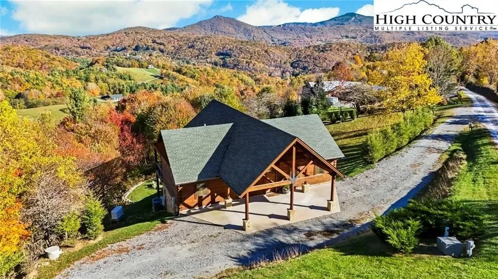 584 Grey Fox Ridge Road, Banner Elk, NC 28604, Banner Elk, North Carolina, United States. - Photo 2