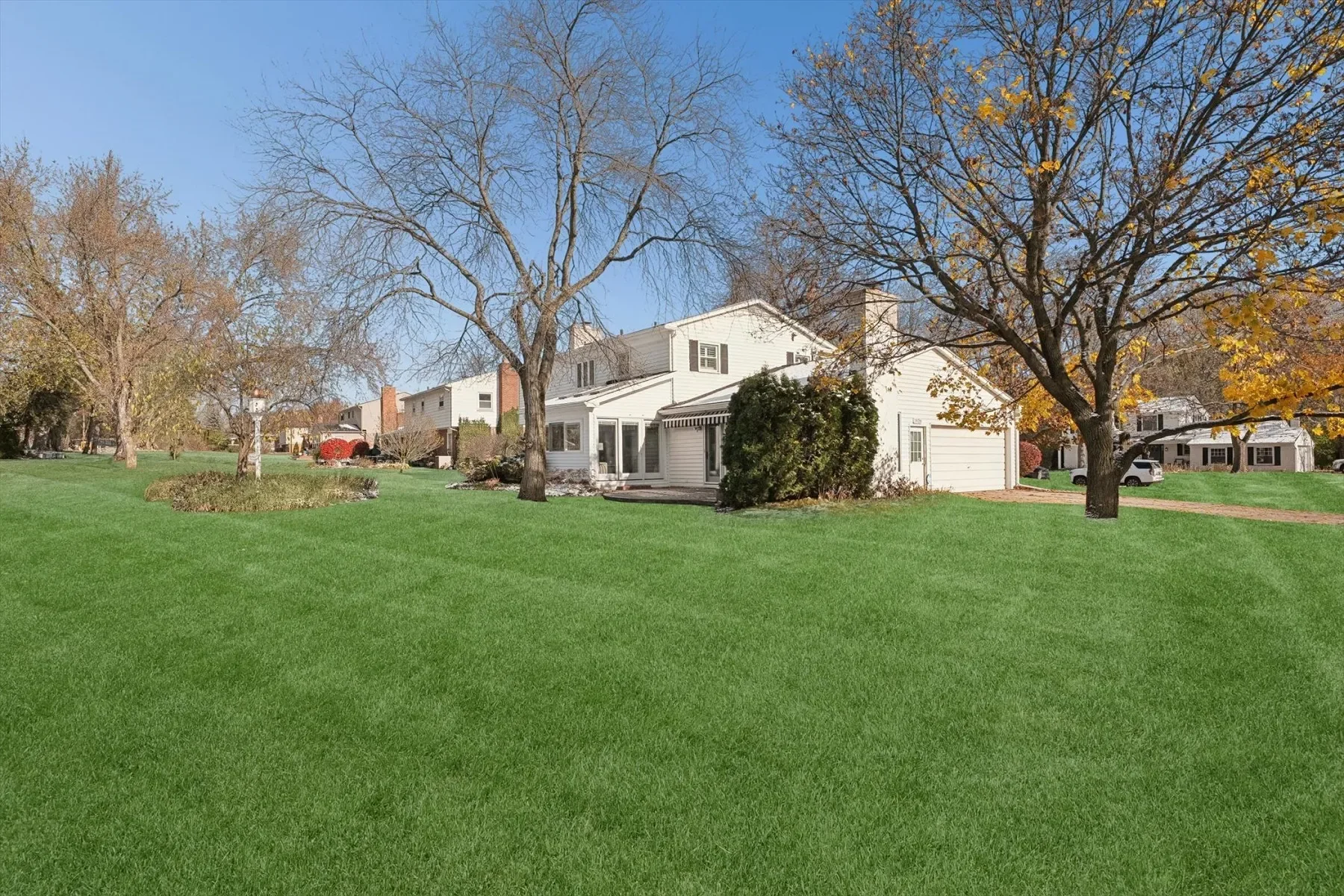 1926 Hickory Bark Lane, Bloomfield Hills, MI 48304, Bloomfield Hills, Michigan, United States. - Photo 9