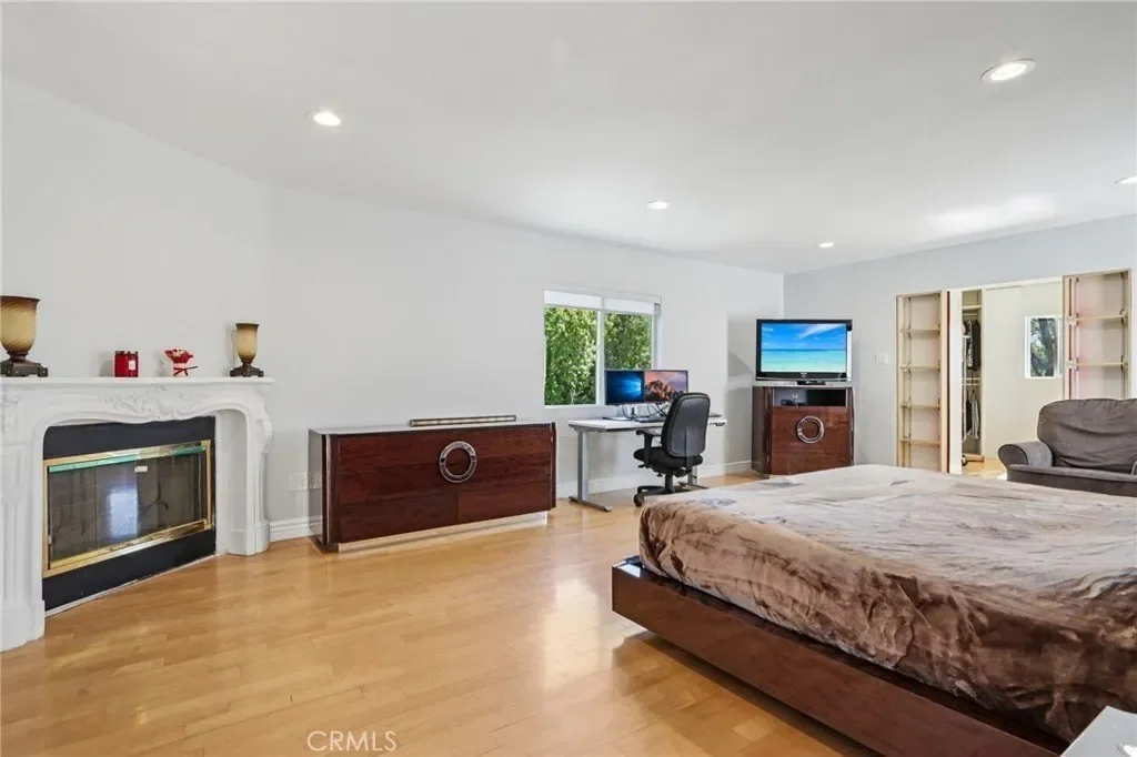 12426 Henzie Place, Granada Hills, CA, 91344, USA, Los Angeles, California, United States. - Photo 6