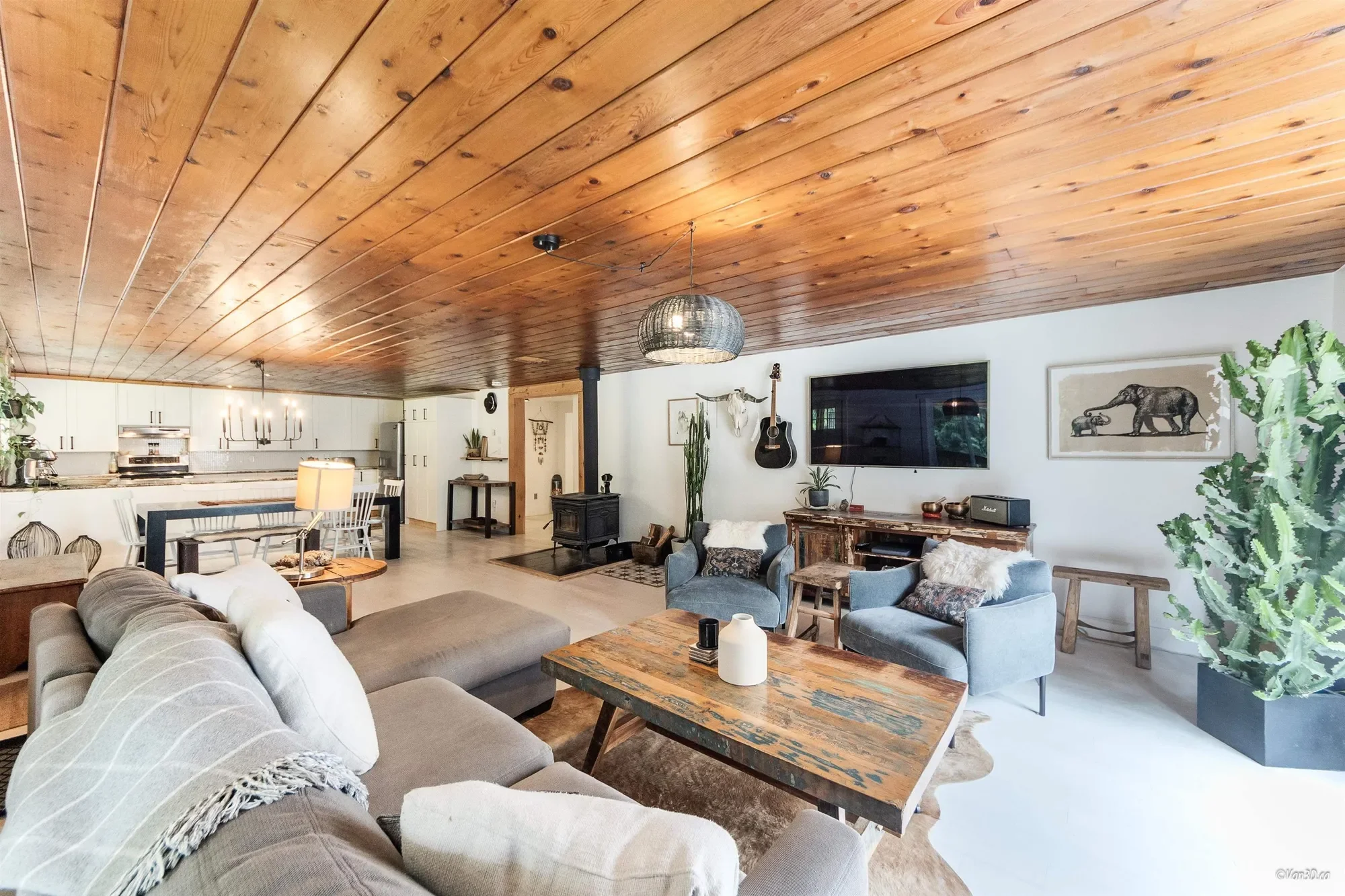 14848 Squamish Valley Road, Upper Squamish, British Columbia, Canada. - Photo 11