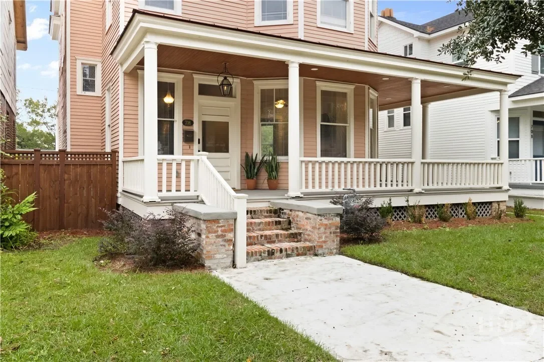 706 E Henry Street, Savannah, Georgia, United States. - Photo 8