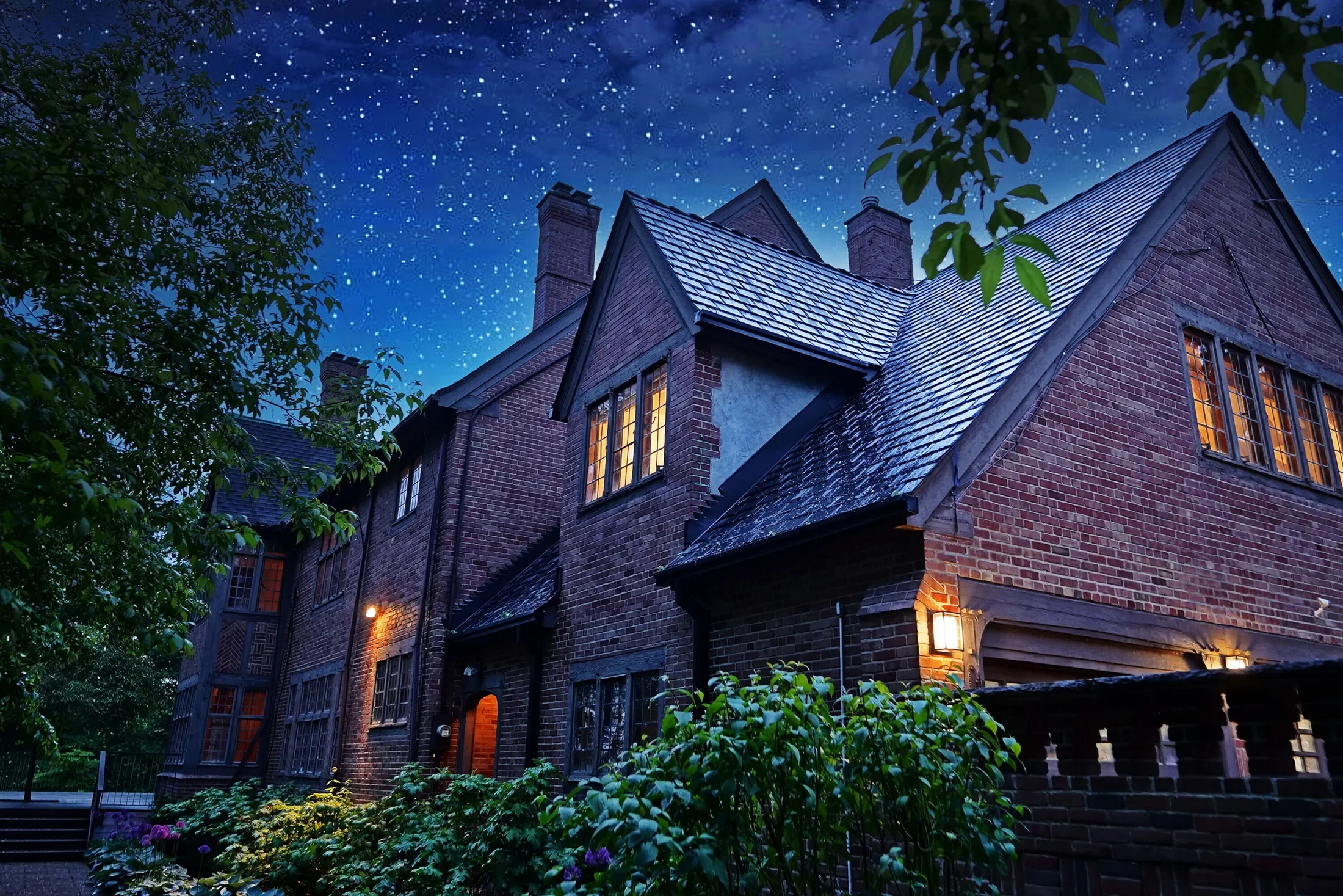 Exterior photo 5