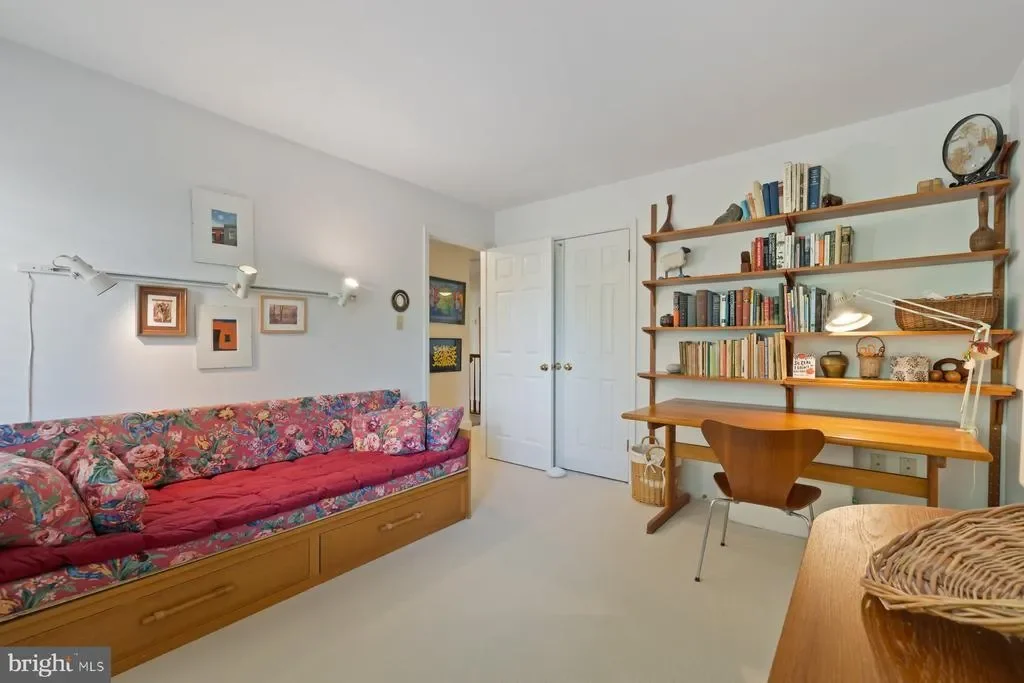 Gallery photo 3