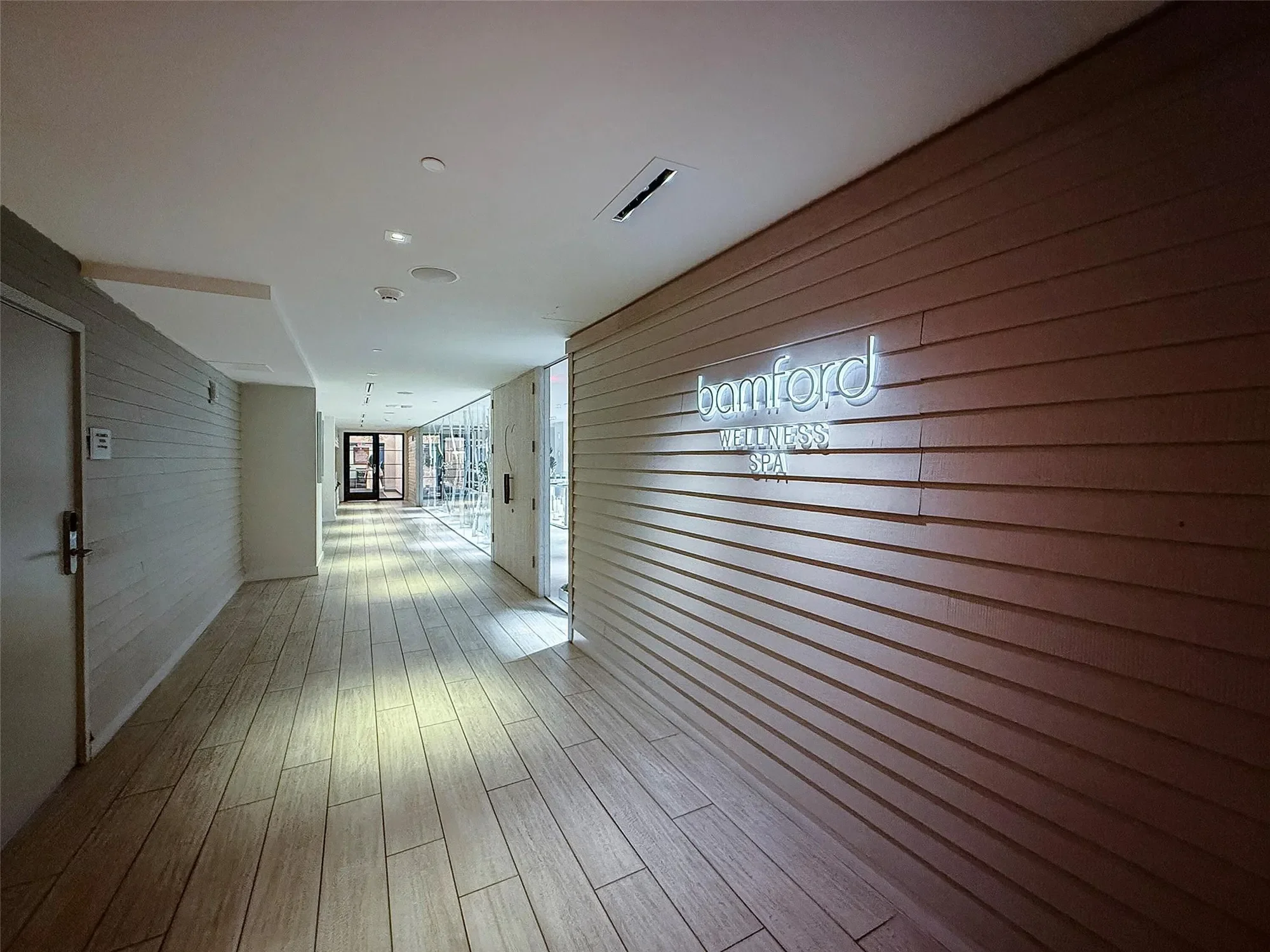 2301 Collins Ave 838, Miami Beach, Florida, United States. - Photo 36