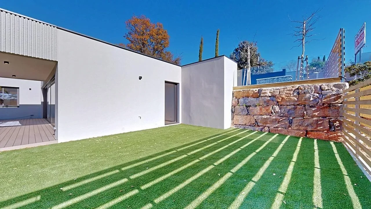 Exterior photo 12