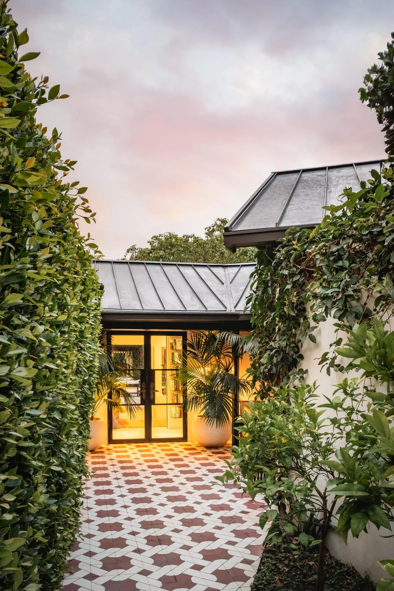 1381 E Valley Road, Montecito, California, United States. - Photo 4