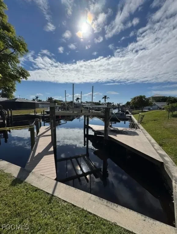 5601 Del Rio Court, Cape Coral, FL 33904, Cape Coral, Florida, United States. - Photo 37