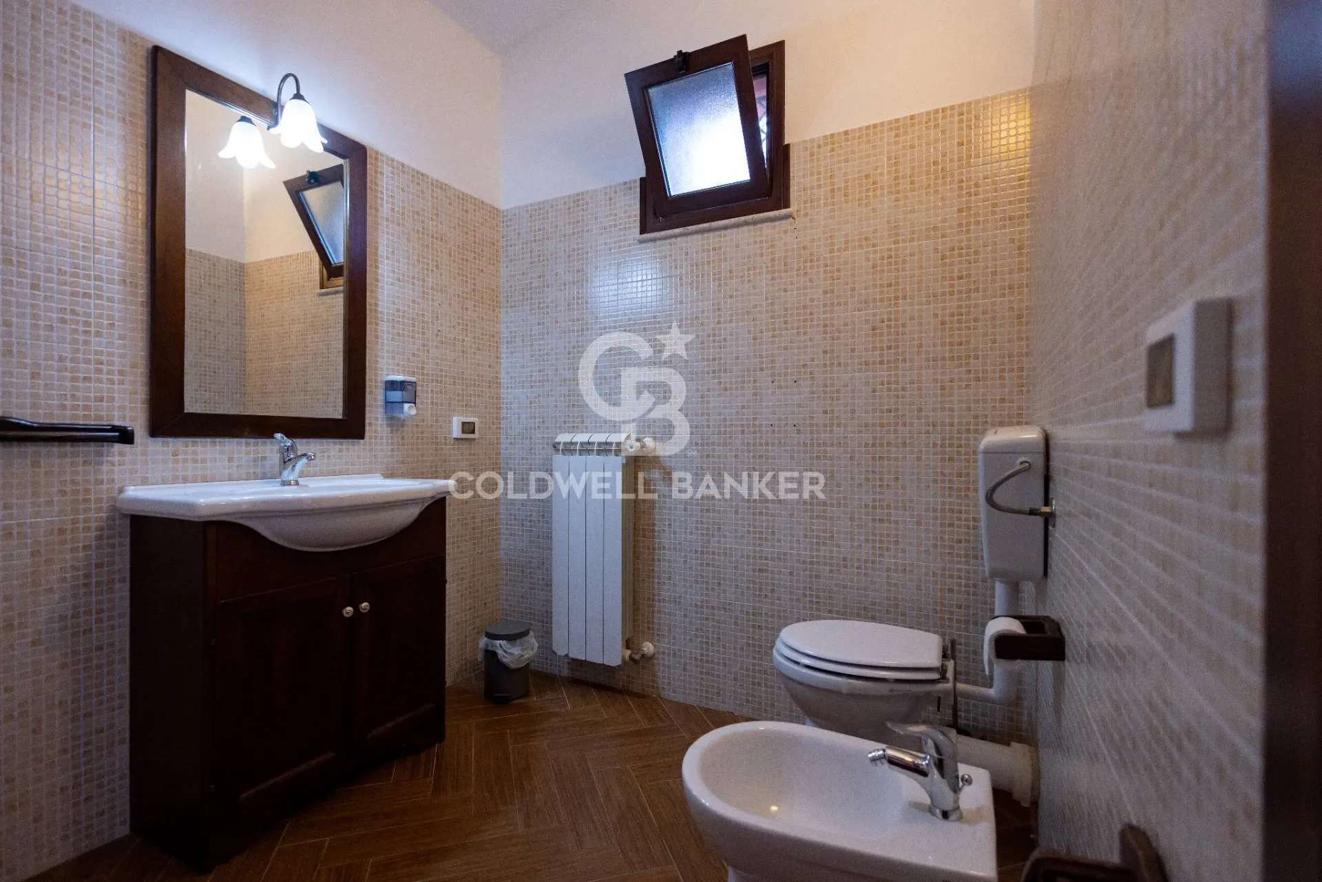 Gallery photo 9