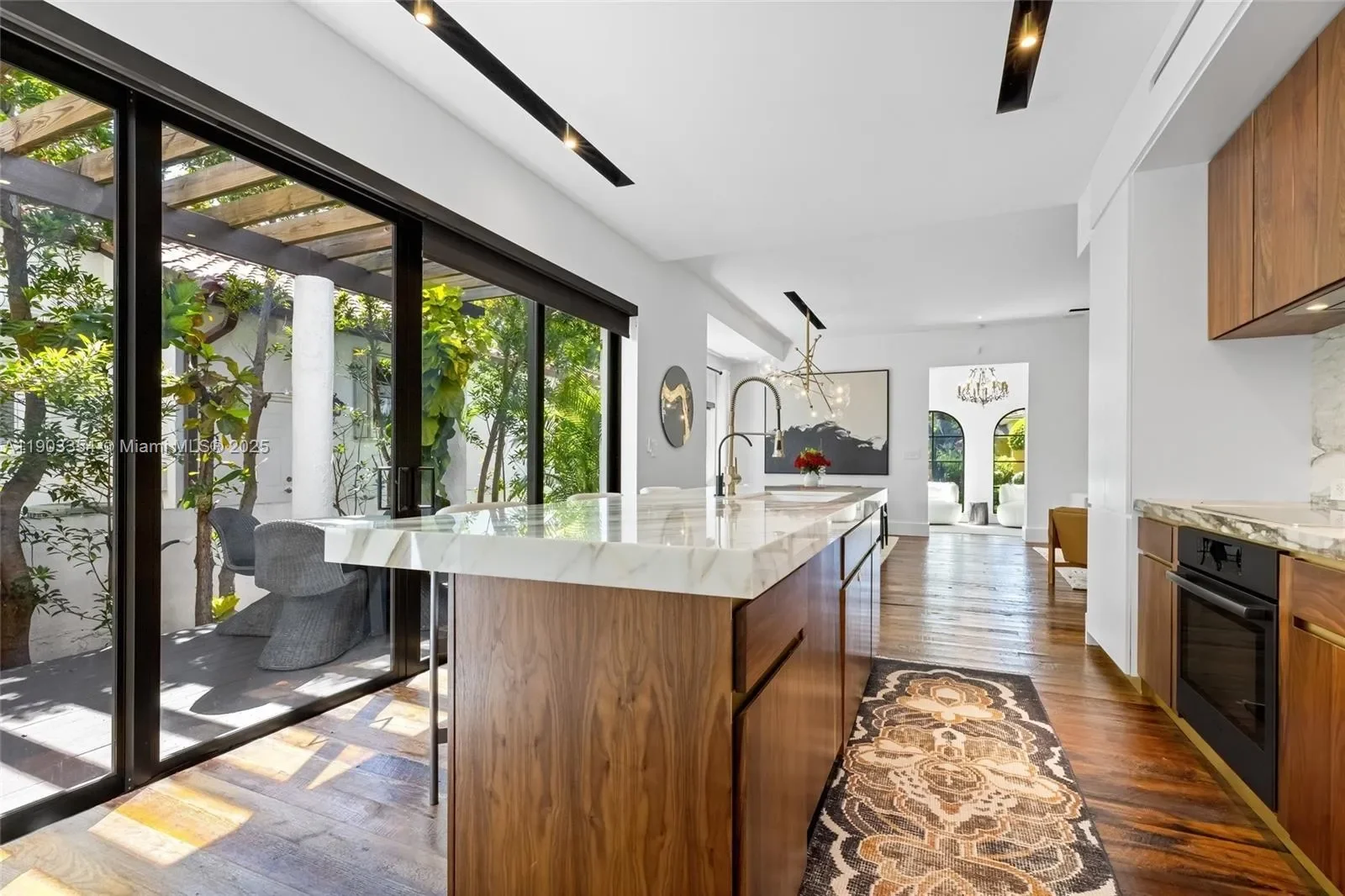 1341 Sorolla Ave, Coral Gables, Florida, United States. - Photo 19