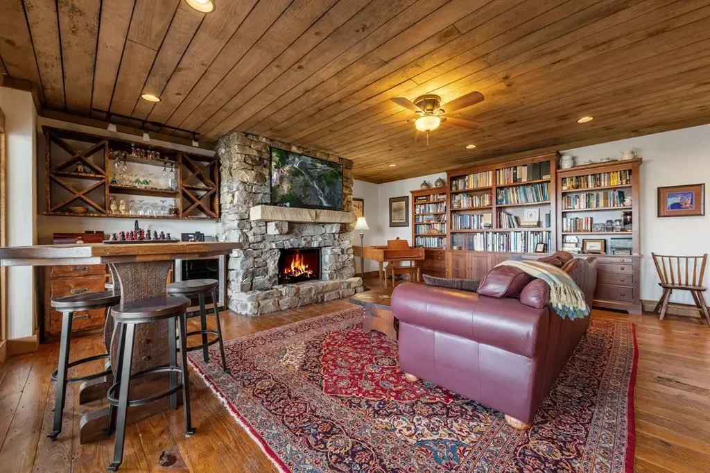 2085 Briar Cove Road, Morganton, Georgia, United States. - Photo 22