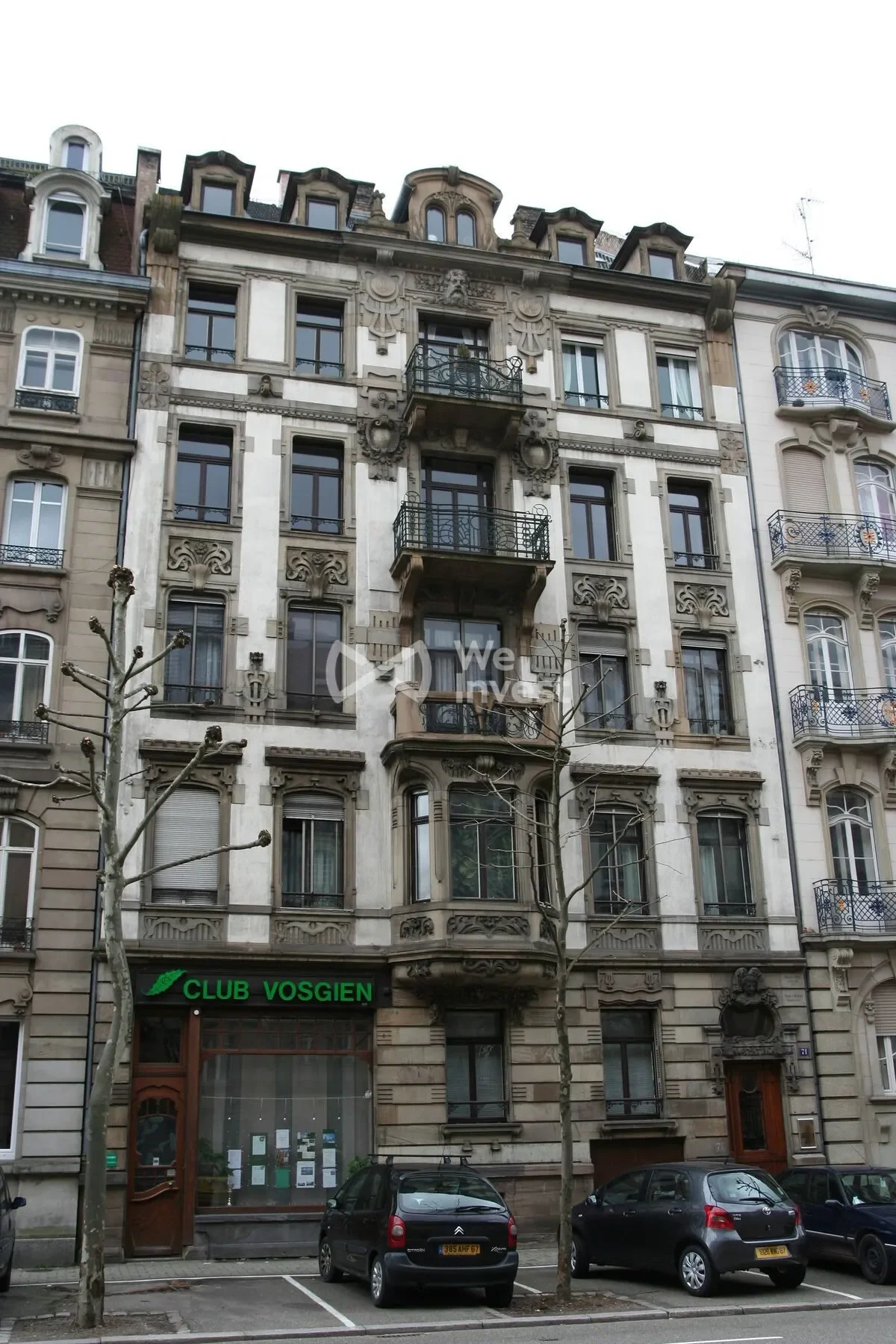 Exterior photo 1