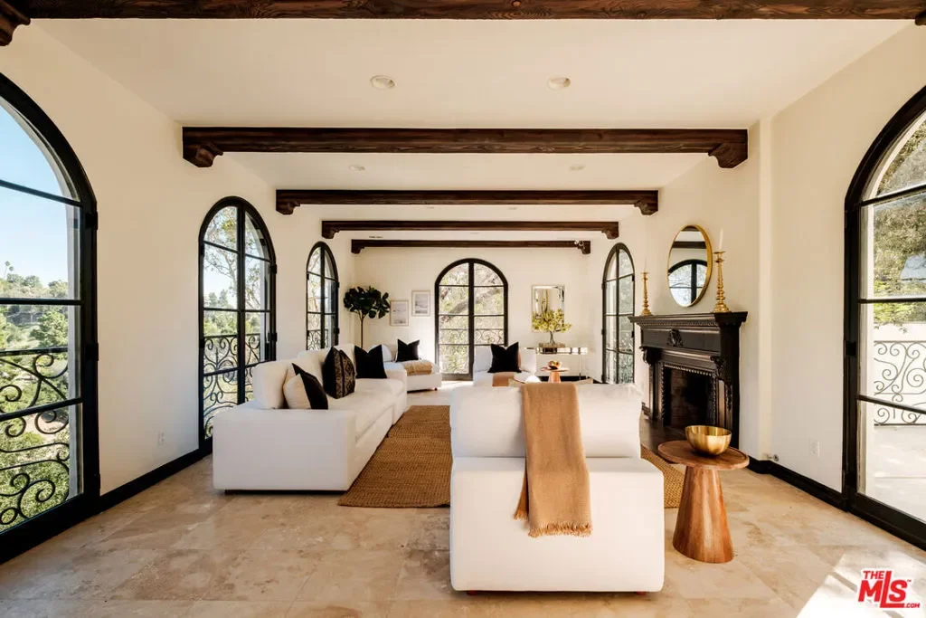 1301 N Beverly Drive, Beverly Hills, California, United States. - Photo 25