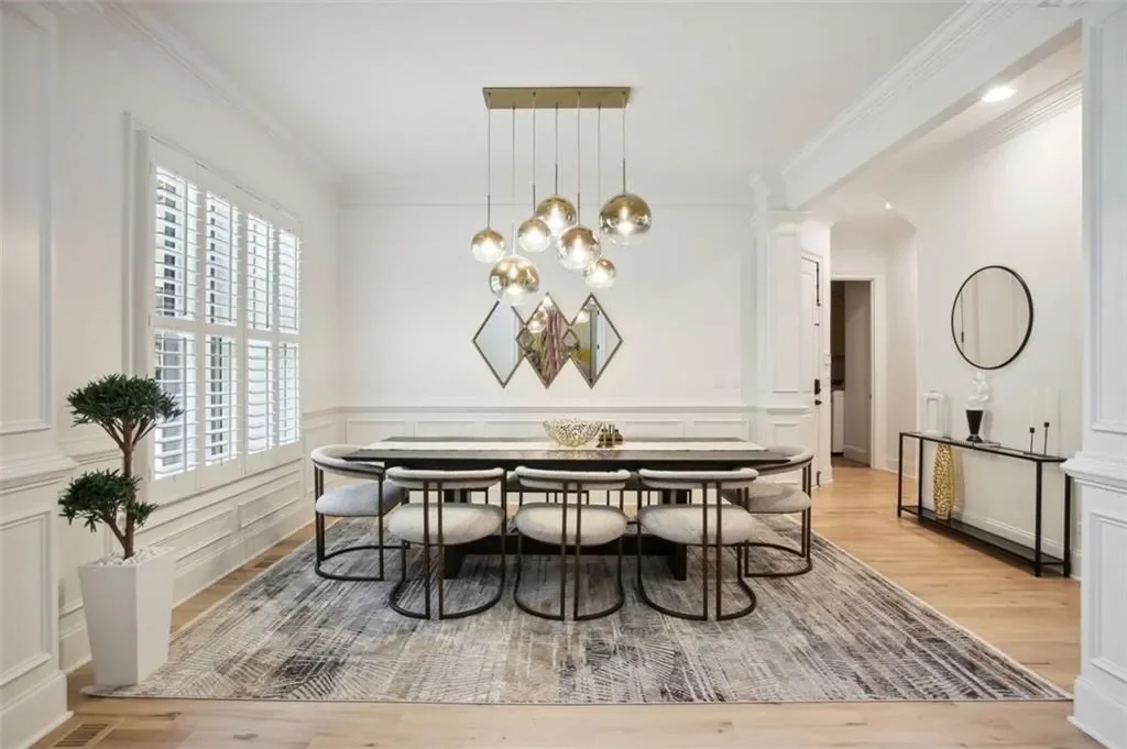 525 FOREST HILLS Drive, Atlanta, Georgia, United States. - Photo 5