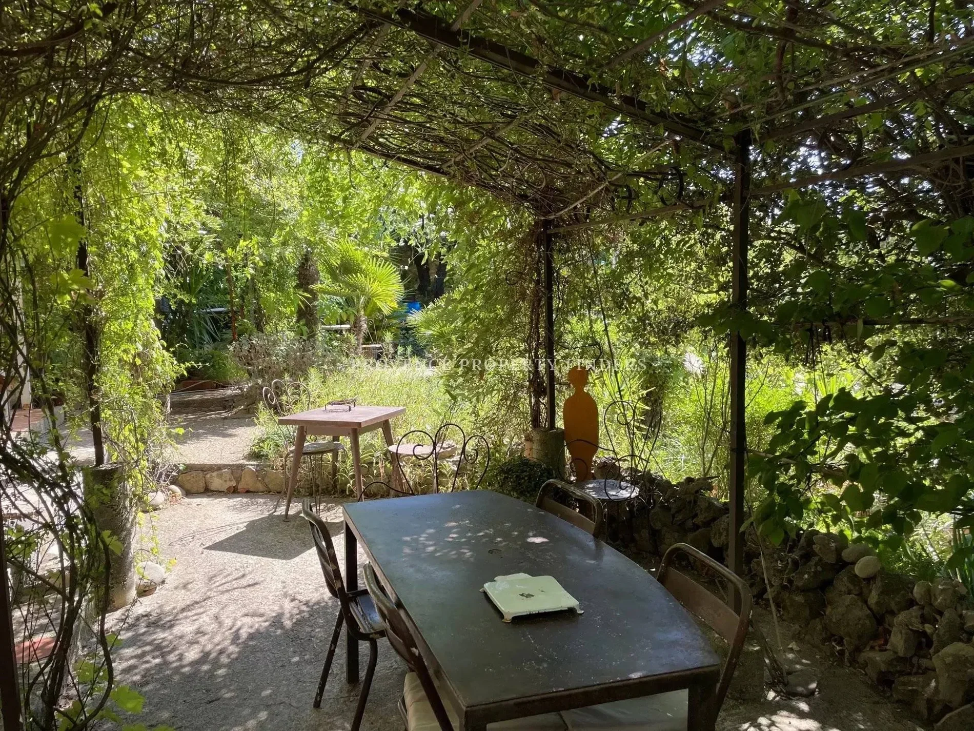 Property photo 8