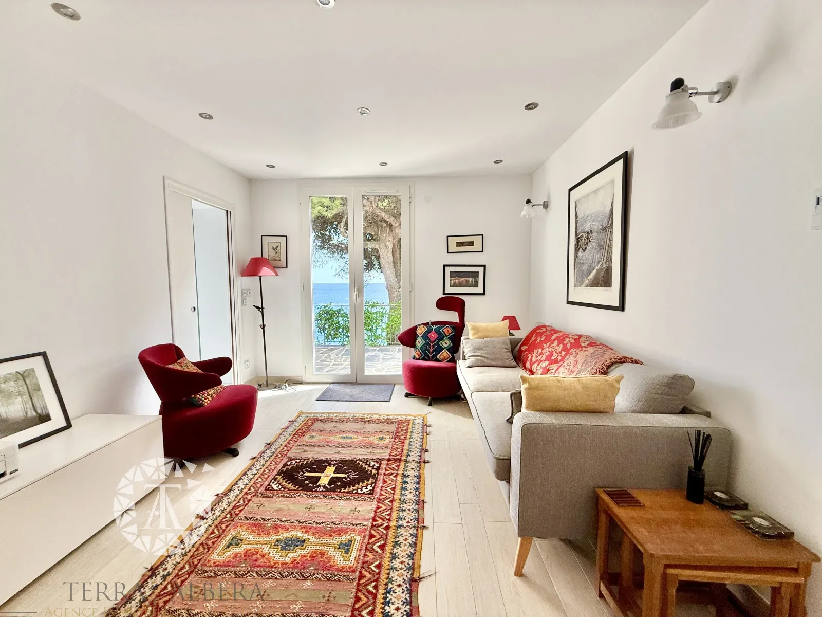 Gallery photo 9