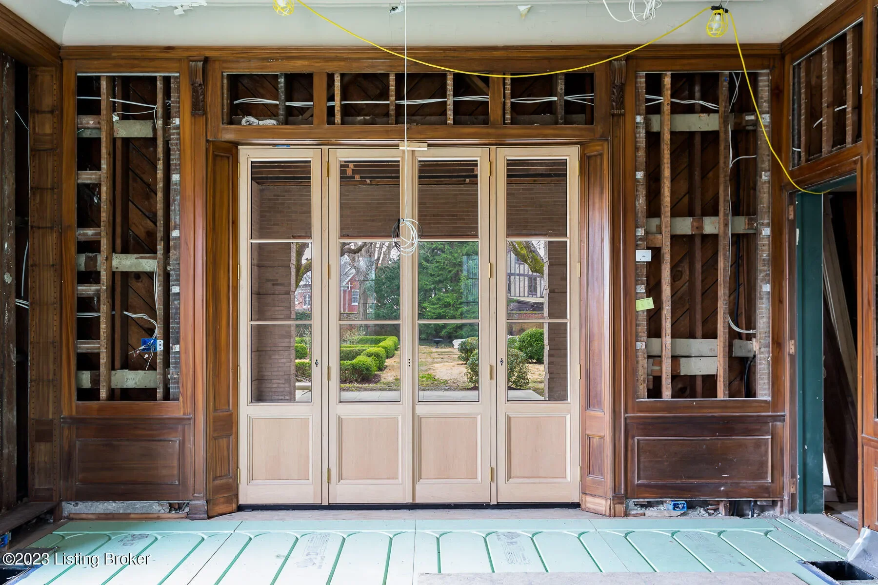 1801 Sulgrave Road , Louisville, KY 40205, Watterson Park, Kentucky, United States. - Photo 9