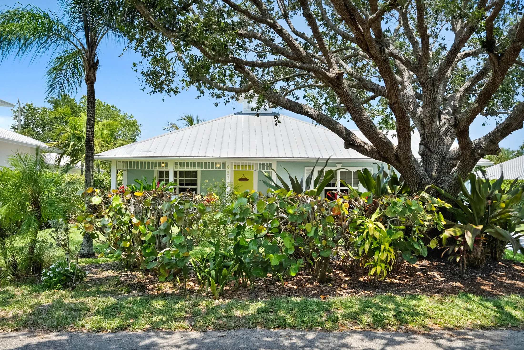 9333 SE Saturn Street , Hobe Sound, FL 33455, Hobe Sound, Florida, United States. - Photo 8