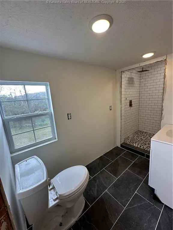 365 Astor Lane, Point Pleasant, WV 25550, Point Pleasant, West Virginia, United States. - Photo 7
