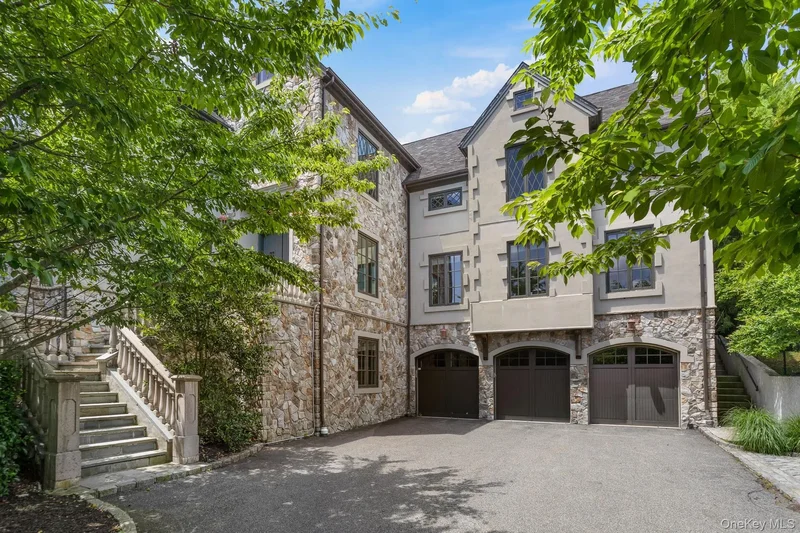 Residential Muttontown