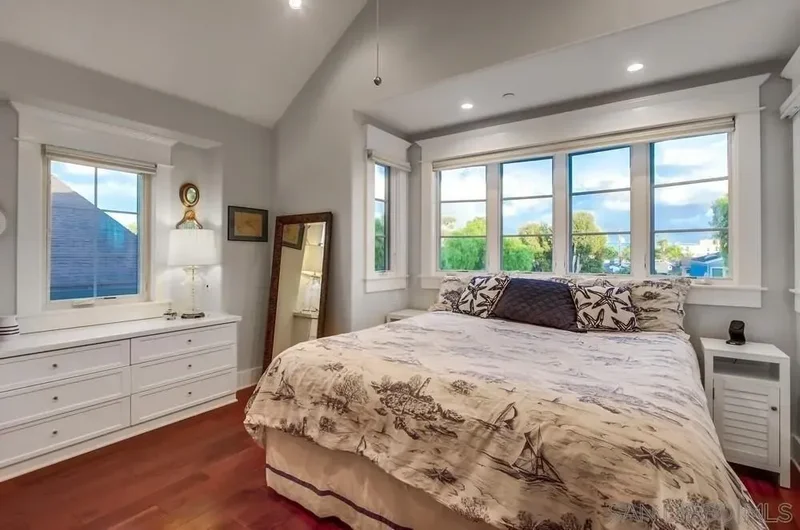 240 B Avenue, Coronado, California, United States. - Photo 60