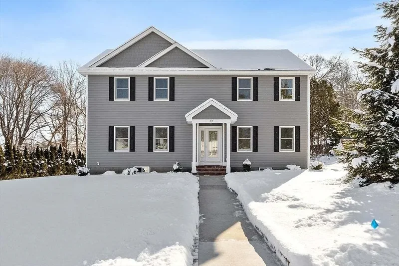 4 Bedrooms Single Family Detached