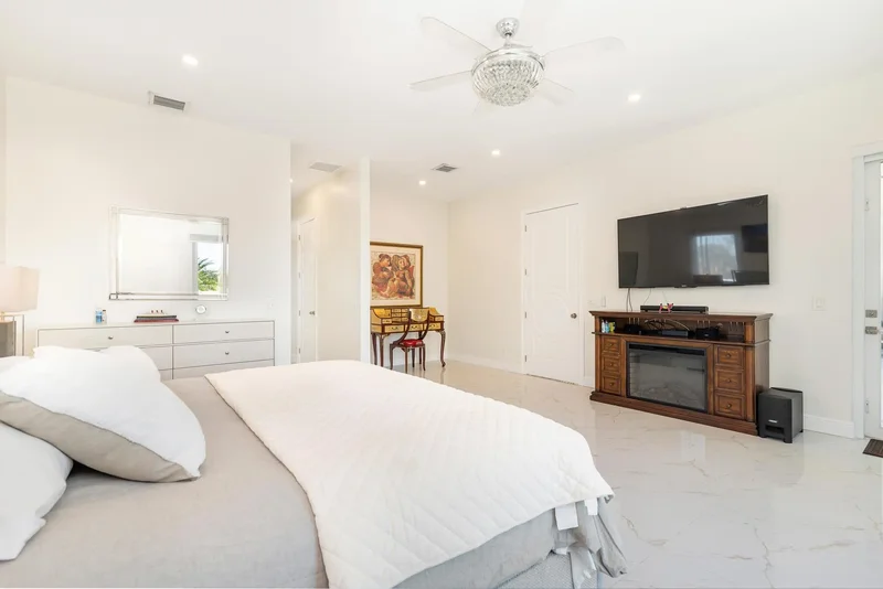 7923 Pine Tree Lane, West Palm Beach, Florida, United States. - Photo 30