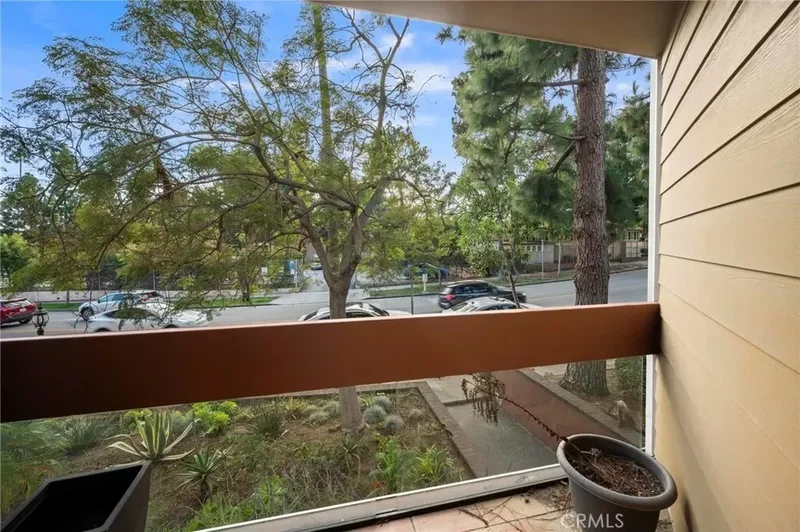 750 S Bundy 108, Los Angeles, California, United States. - Photo 5