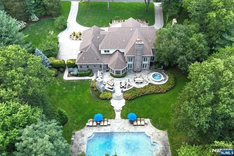 2 Alford Drive, Saddle River, NJ, 07458, USA, Saddle River, New Jersey, United States. - Photo 17