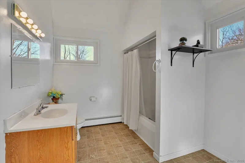 17 Flynn Lane, Middletown, Connecticut, United States. - Photo 32