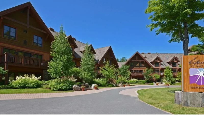 1510 Ch. du Versant-Soleil 7, Mont-Tremblant, Quebec, Canada. - Photo 4