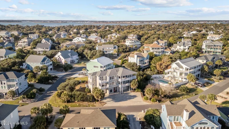 10108 Sea Breeze Drive, Emerald Isle, NC 28594, Emerald Isle, North Carolina, United States. - Photo 61